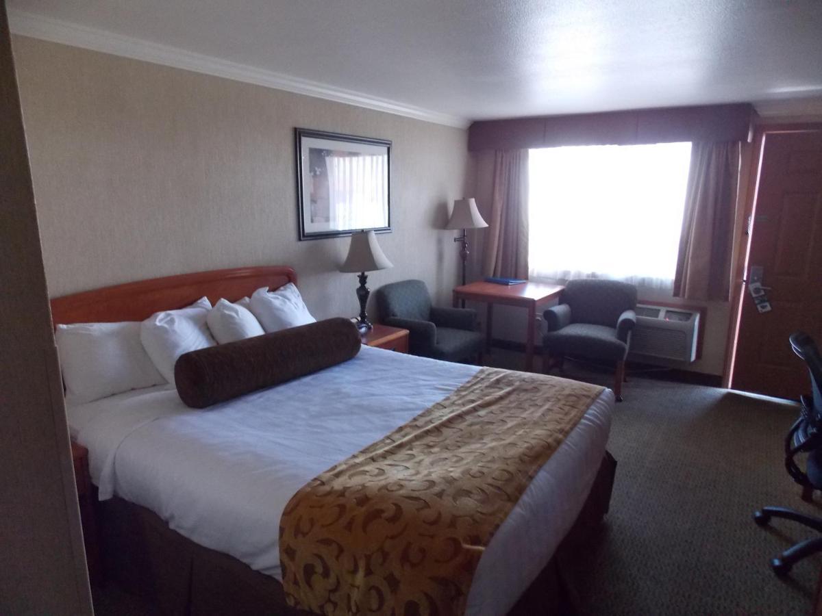 Best Western Holiday Hotel Coos Bay Szoba fotó